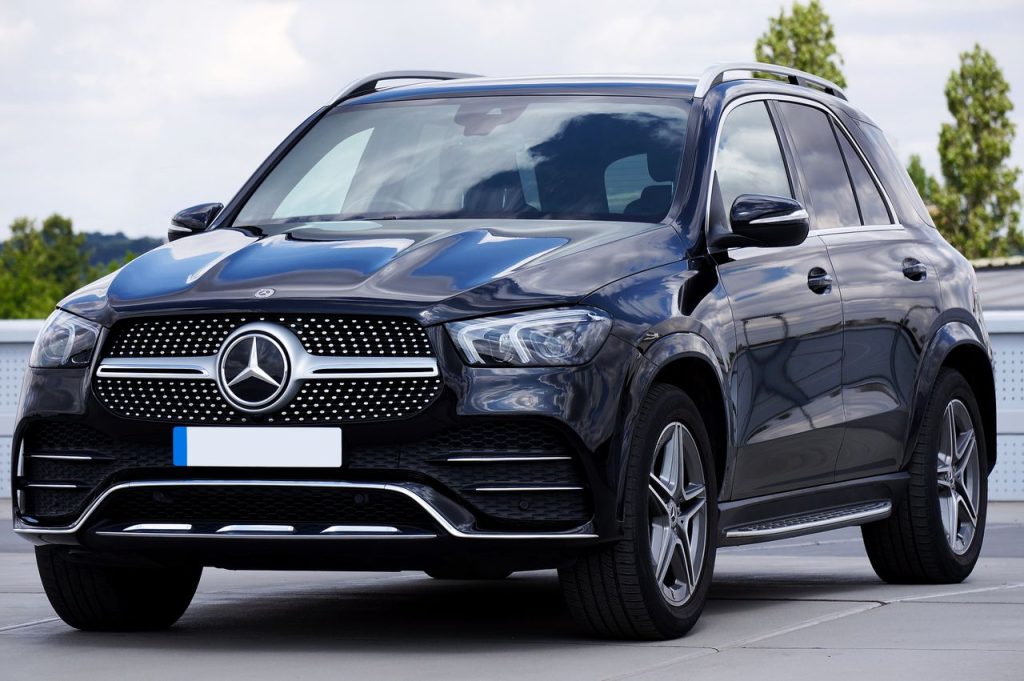 Luxurious Mercedes-Benz GLE parked outdoors showcasing modern design and elegance.